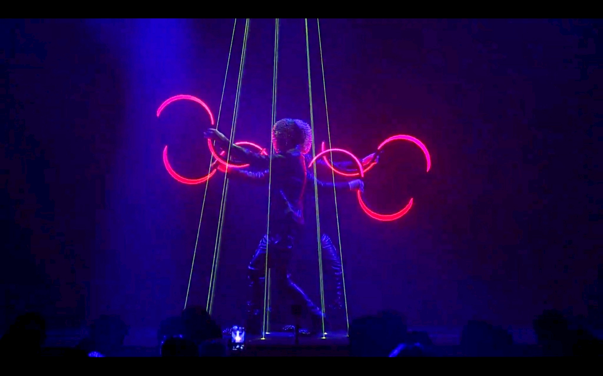laser-dance-maskedshowman3